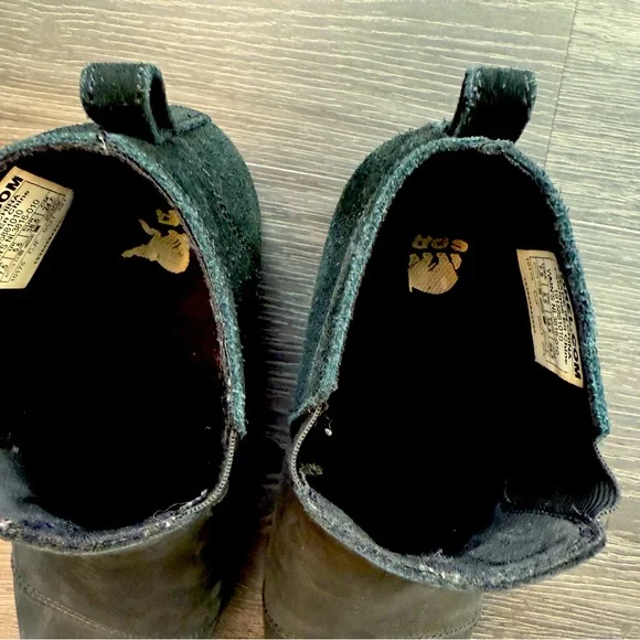 SOREL Evie Chelsea Ankle Boots Waterproof Leather Pull On Black Women's Size 7.5 - Picture 3 of 9